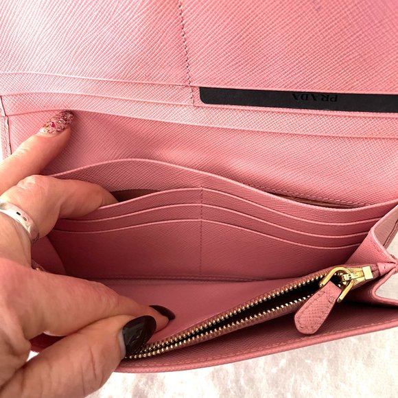 Auc Prada Saffiano Lether Bow Flap long Wallet on Chain Mint conditin! - Picture 13 of 16